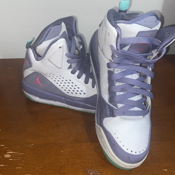 Jordan Flights - Picture 6 of 8